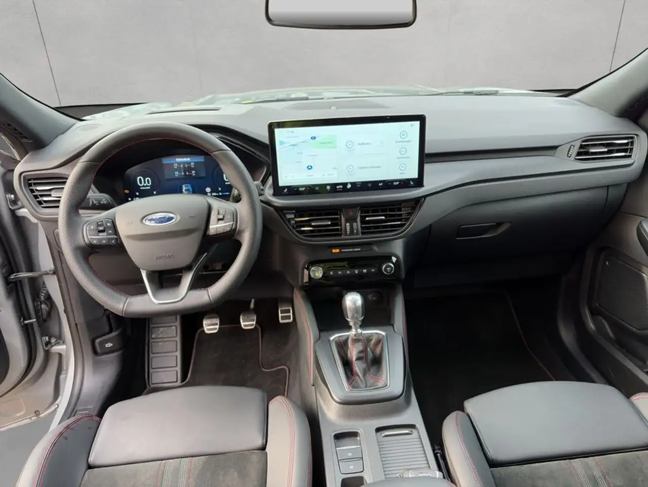 Ford Kuga 1.5 EcoBoost ST-LINE X — معرض صور السيارة 12