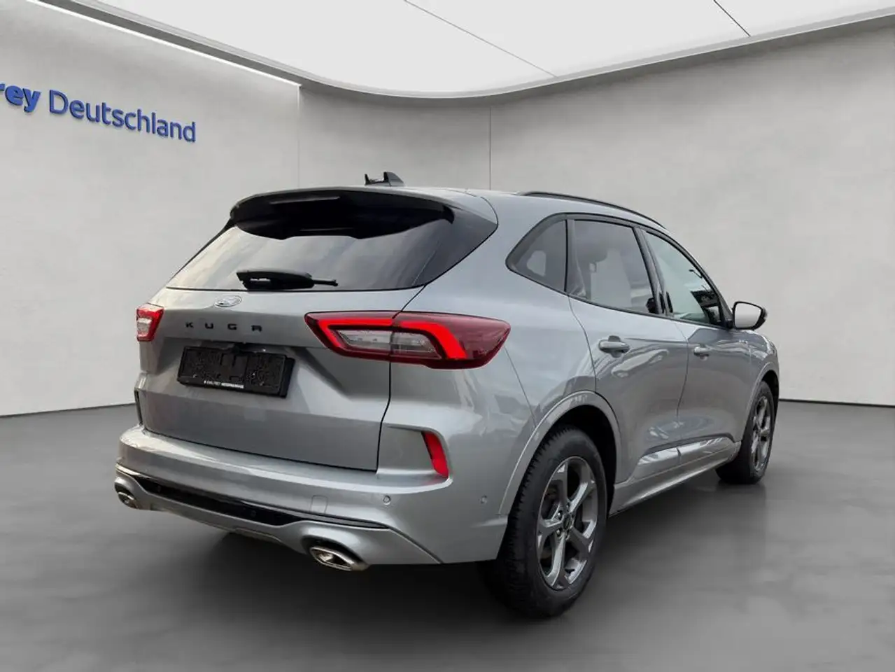 Ford Kuga 1.5 EcoBoost ST-LINE X — معرض صور السيارة 5