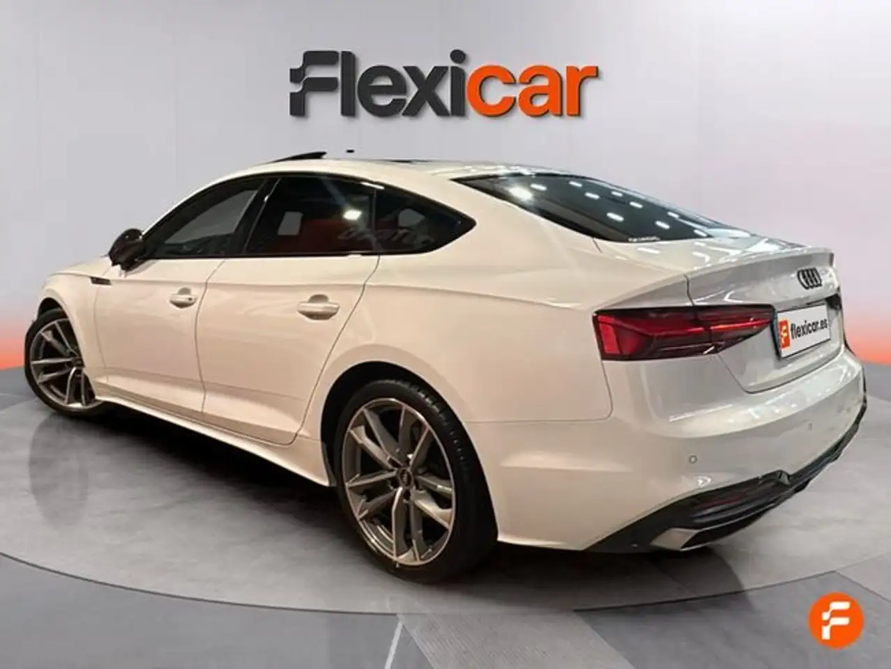 Audi A5 Black Line 40 TDI S tronic Sportback — معرض صور السيارة 5