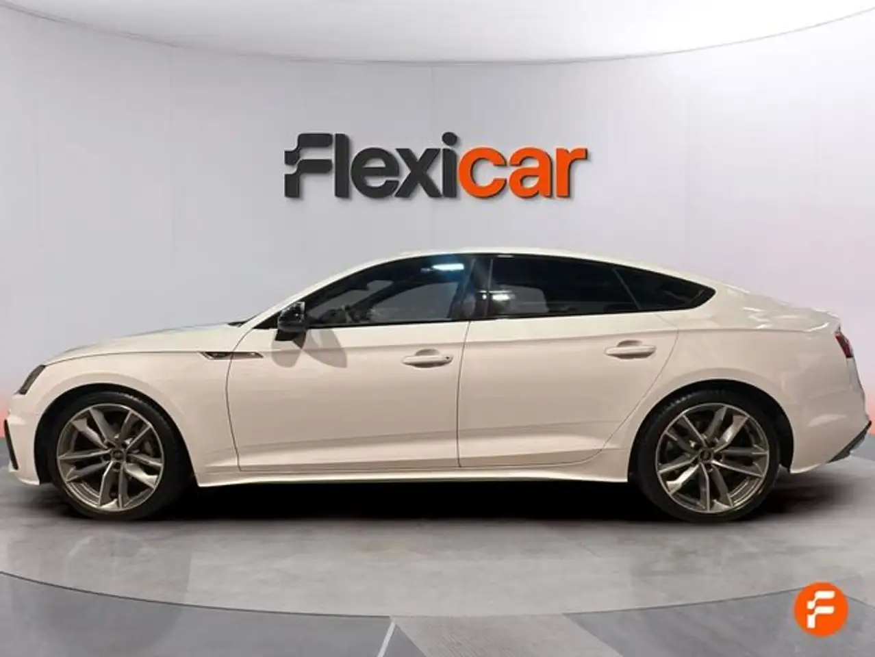 Audi A5 Black Line 40 TDI S tronic Sportback — معرض صور السيارة 4