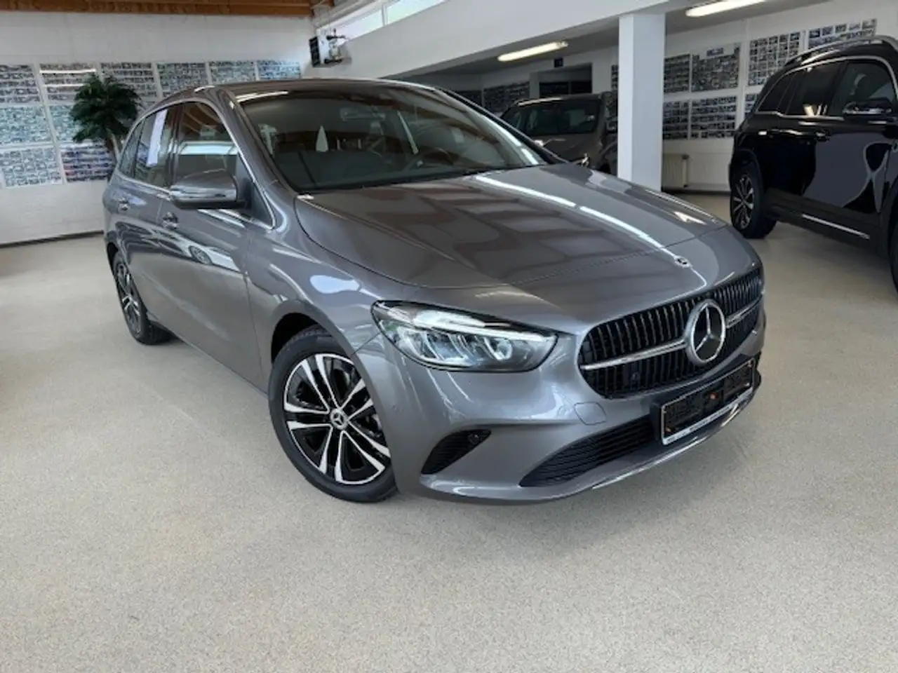 Mercedes-Benz B 200 Modelljahr2025+grauerHimmel+Progressive Line Advan — Vehicle gallery 28