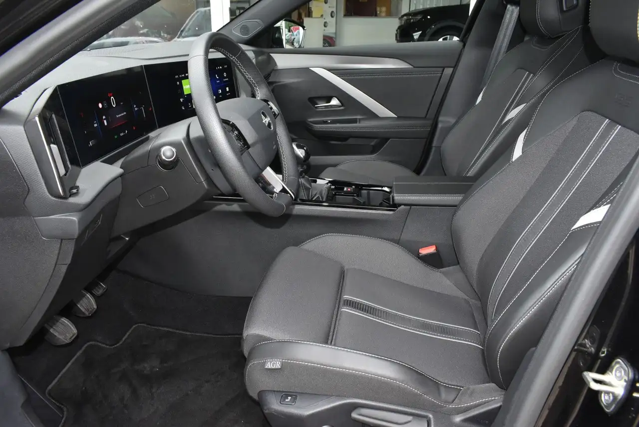 Opel Astra L Sports Tourer GS * AHK * Matrix * — معرض صور السيارة 12