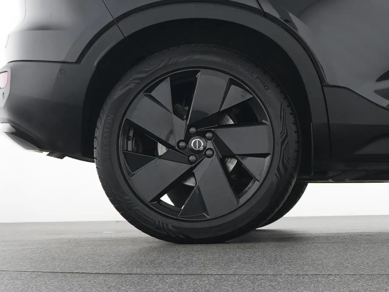 Volvo XC40 B3 Plus Black Edition PIXEL-LED*360°ACC*H&K — Vehicle gallery 23