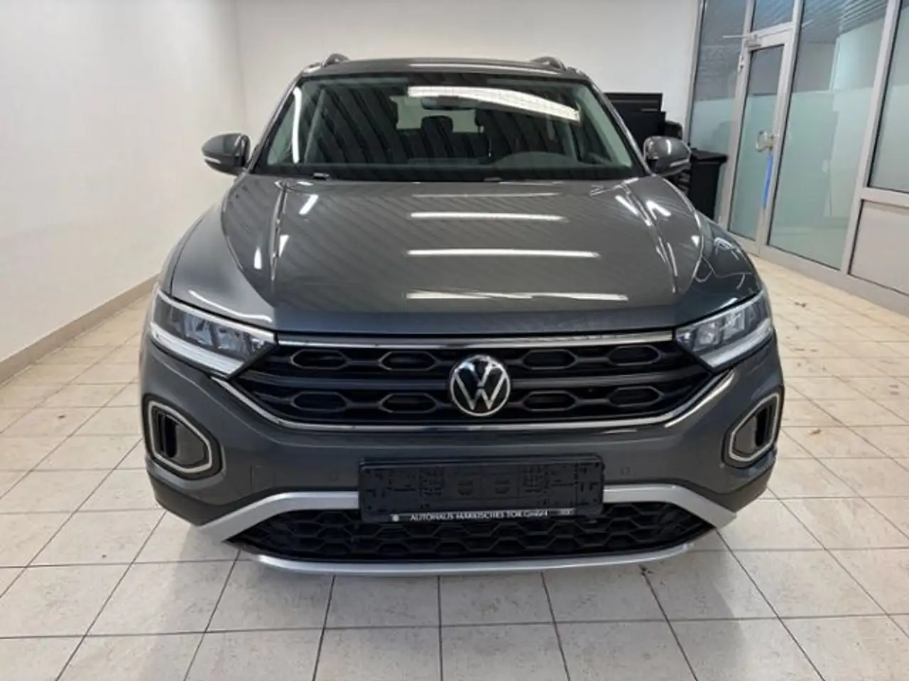 Volkswagen T-Roc Move — Vehicle gallery 3