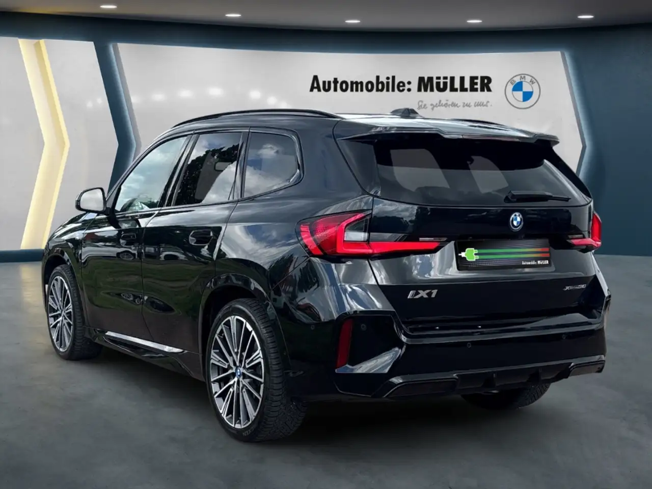BMW iX1 xDrive30 MSport+AHK+HUD+KAMERA+ACC+ADPT. LED+ — Galerie du véhicule 5