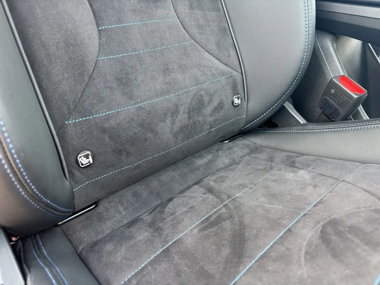 BMW iX1 xDrive30 MSport+AHK+HUD+KAMERA+ACC+ADPT. LED+ — Galerie du véhicule 27