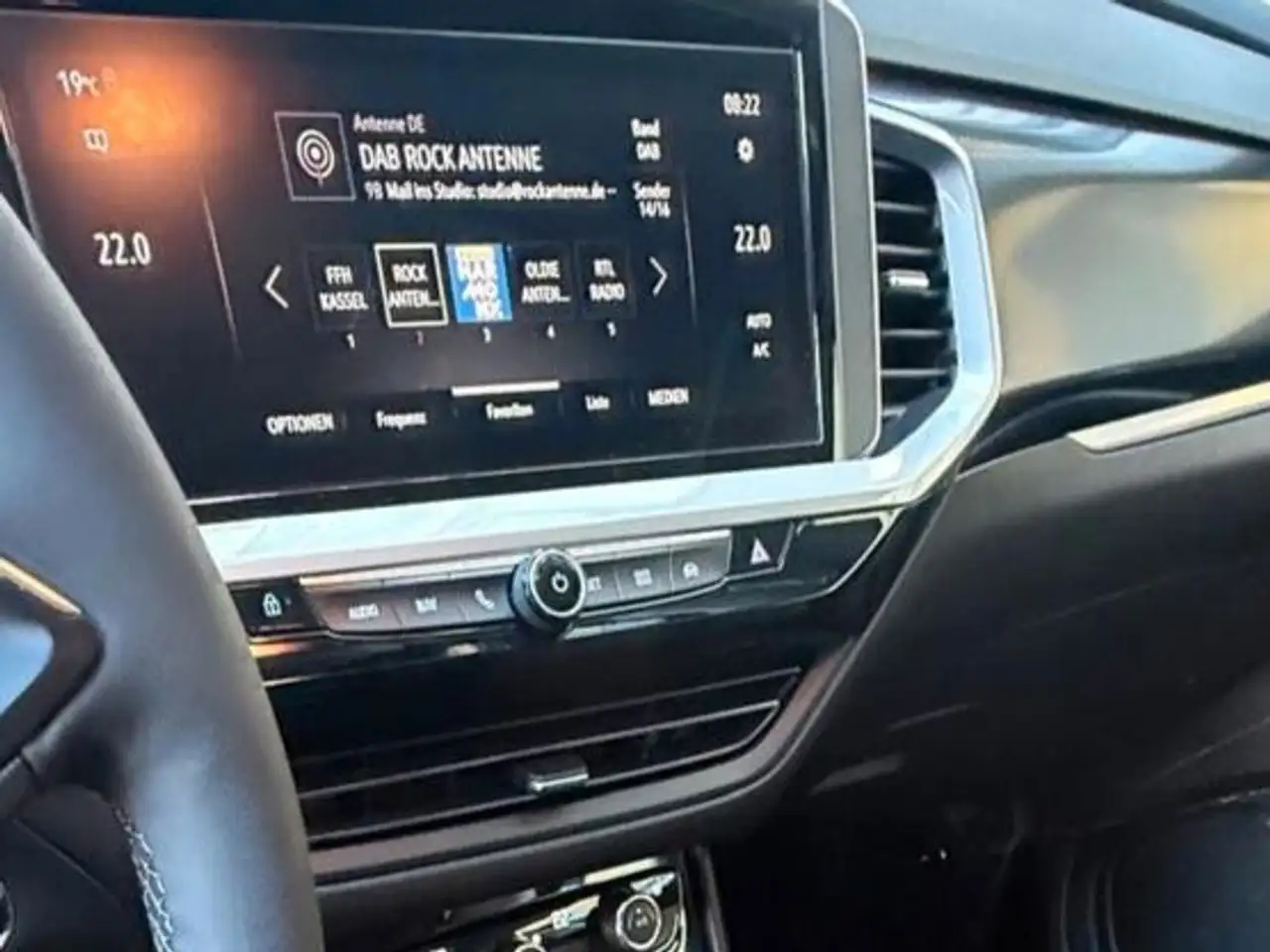 Opel Grandland Ultimate Automatik — Galería del vehículo 13
