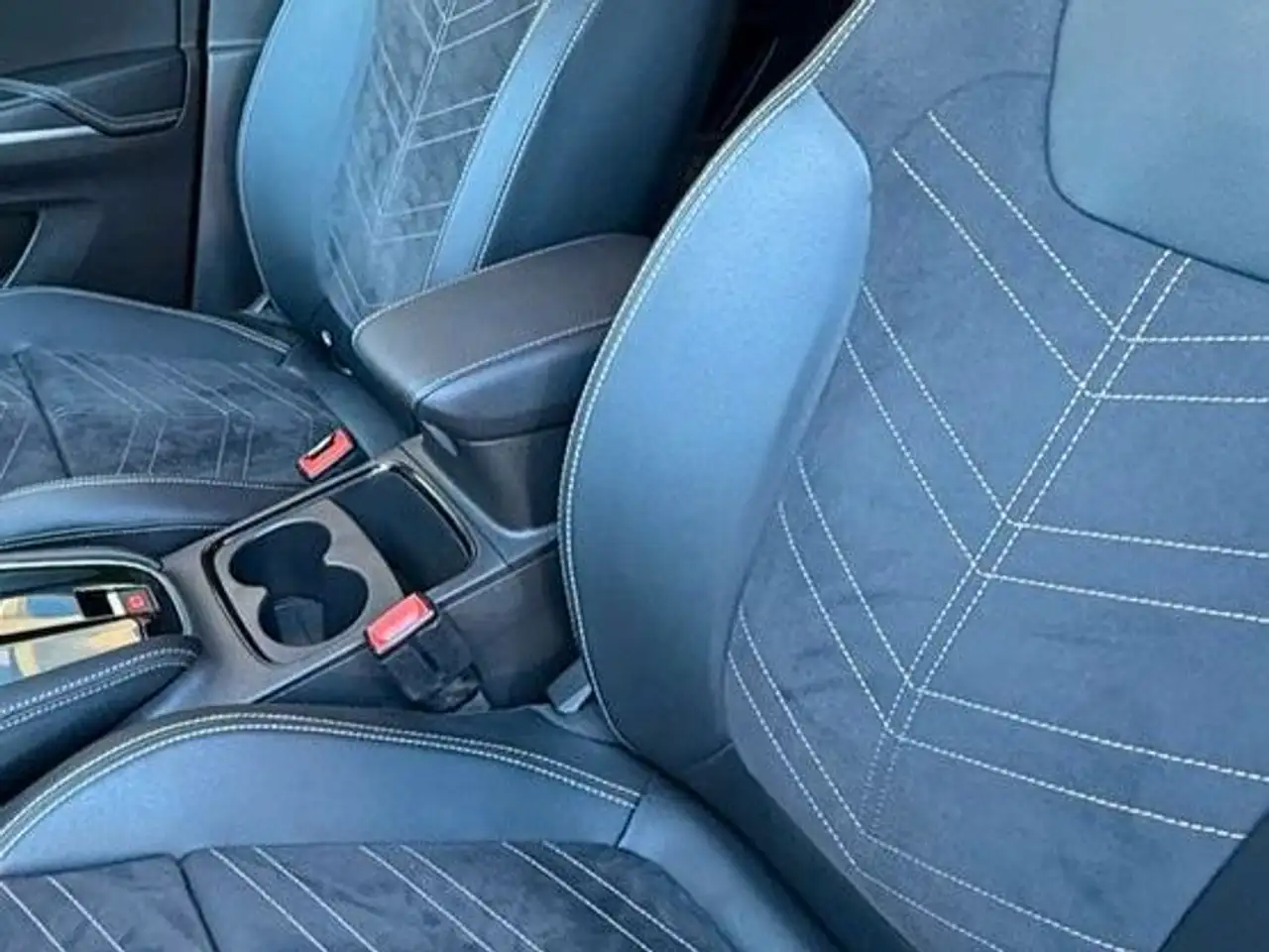 Opel Grandland Ultimate Automatik — Galería del vehículo 10