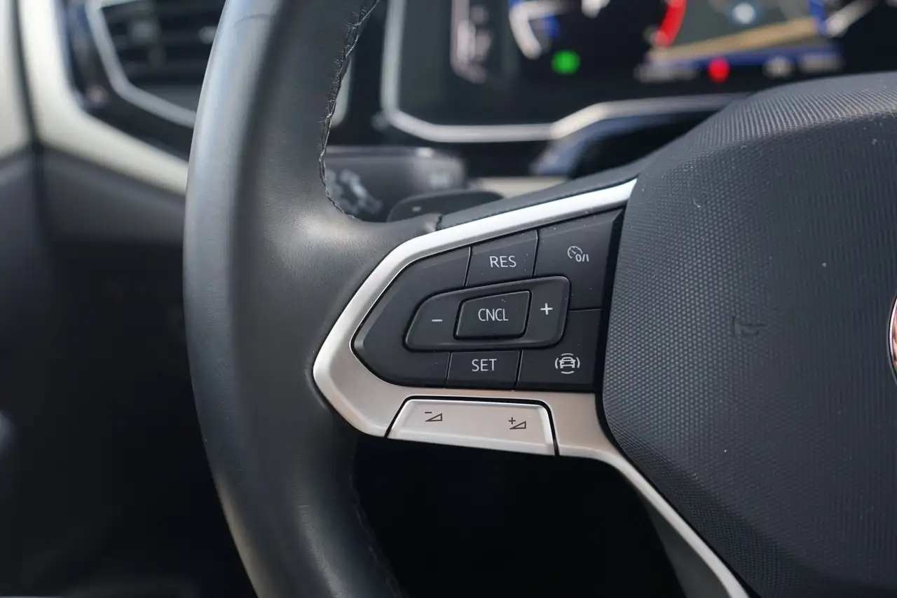 Volkswagen Taigo 1.5 TSI Move DSG Matr LED Navi App-Connect — Galería del vehículo 13