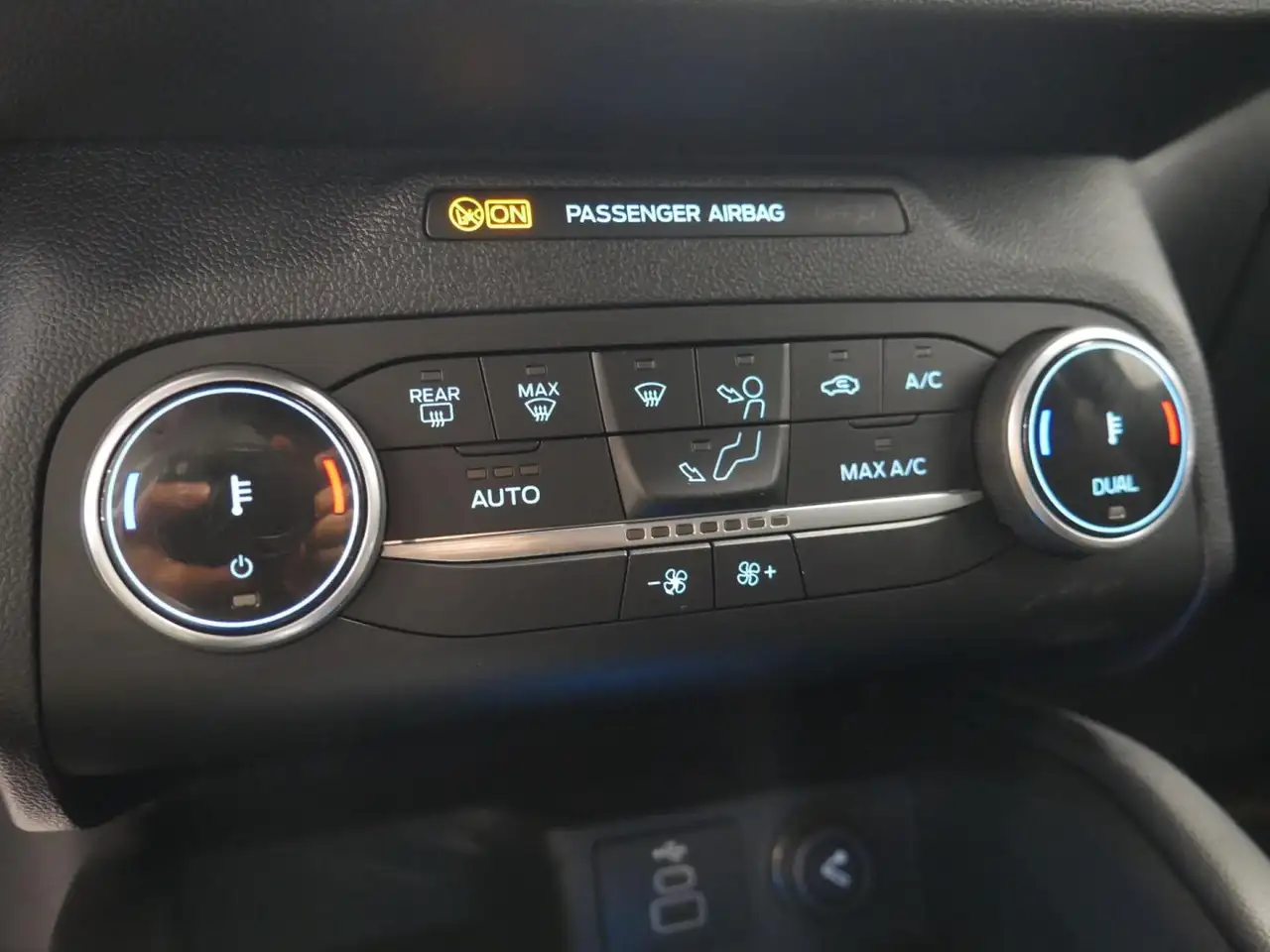 Ford Kuga ST-Line X 2.5 Duratec PHEV 165kW Auto — Galerie du véhicule 13