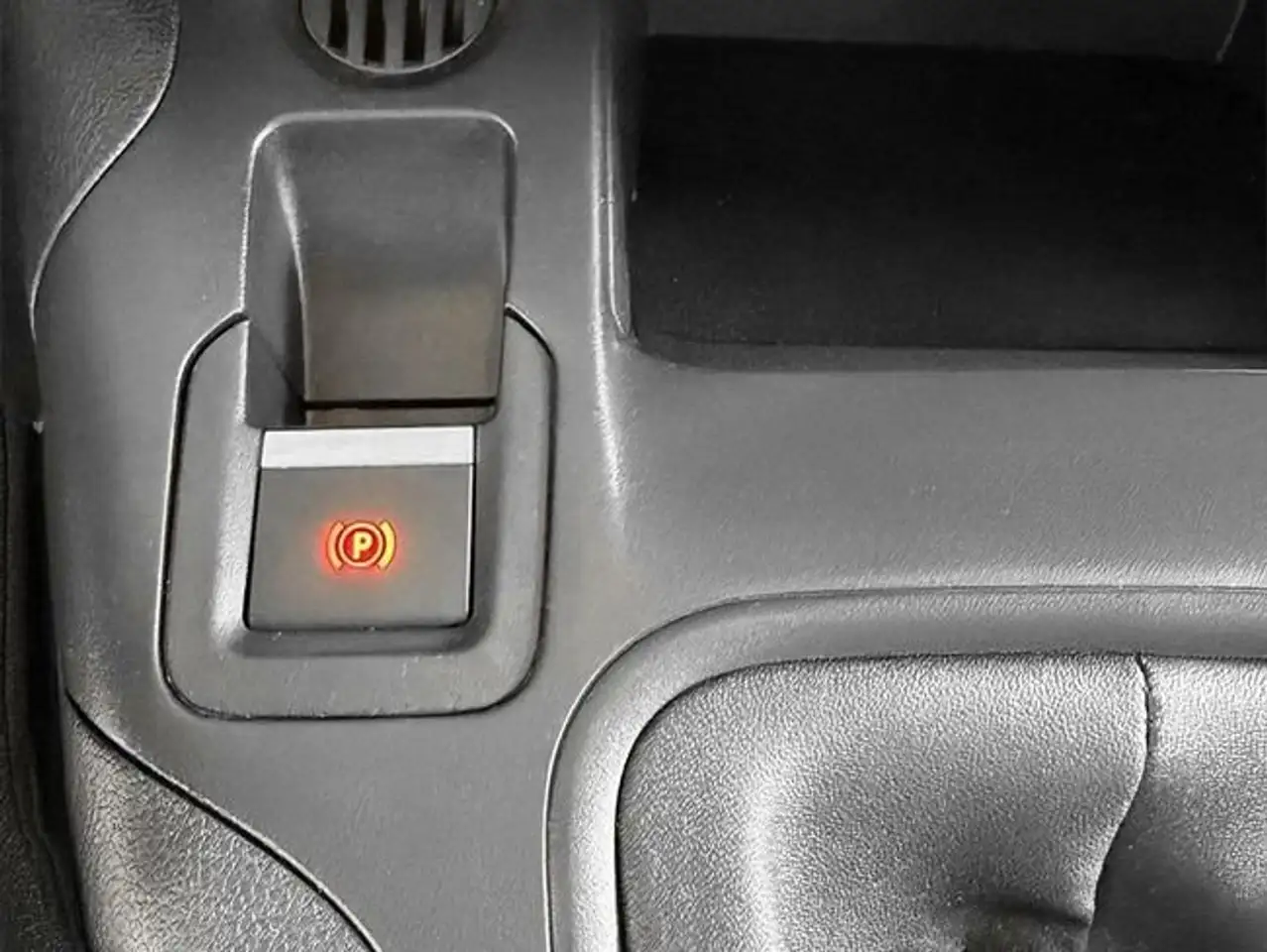 Citroen Berlingo 1.5 BlueHDI 130CV XL Plus 7PAX — معرض صور السيارة 7