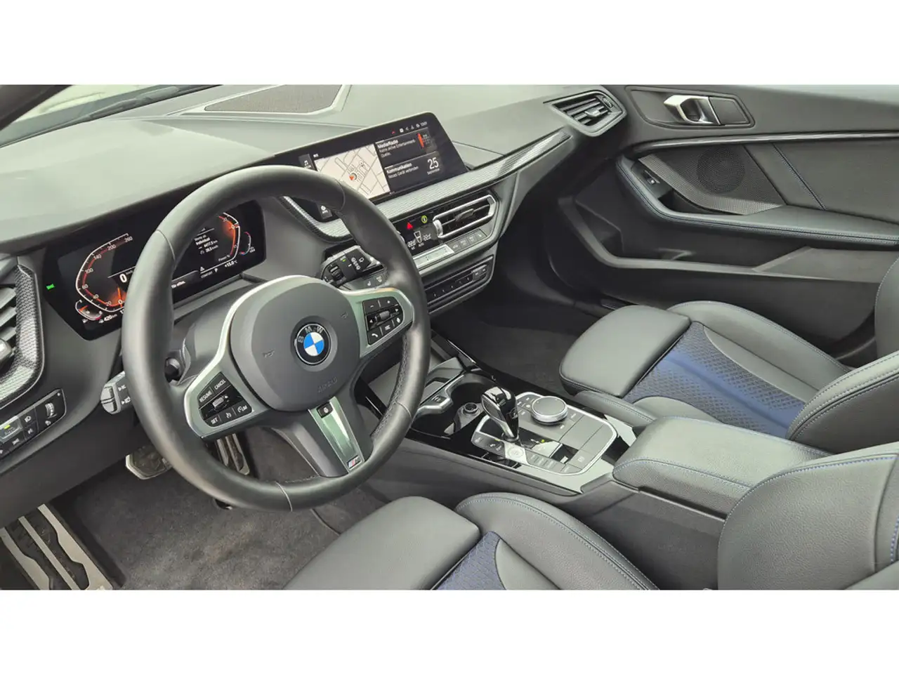 BMW 118 i M-Sport PANO+KAM+LED+NAVI+SHZG — Vehicle gallery 9