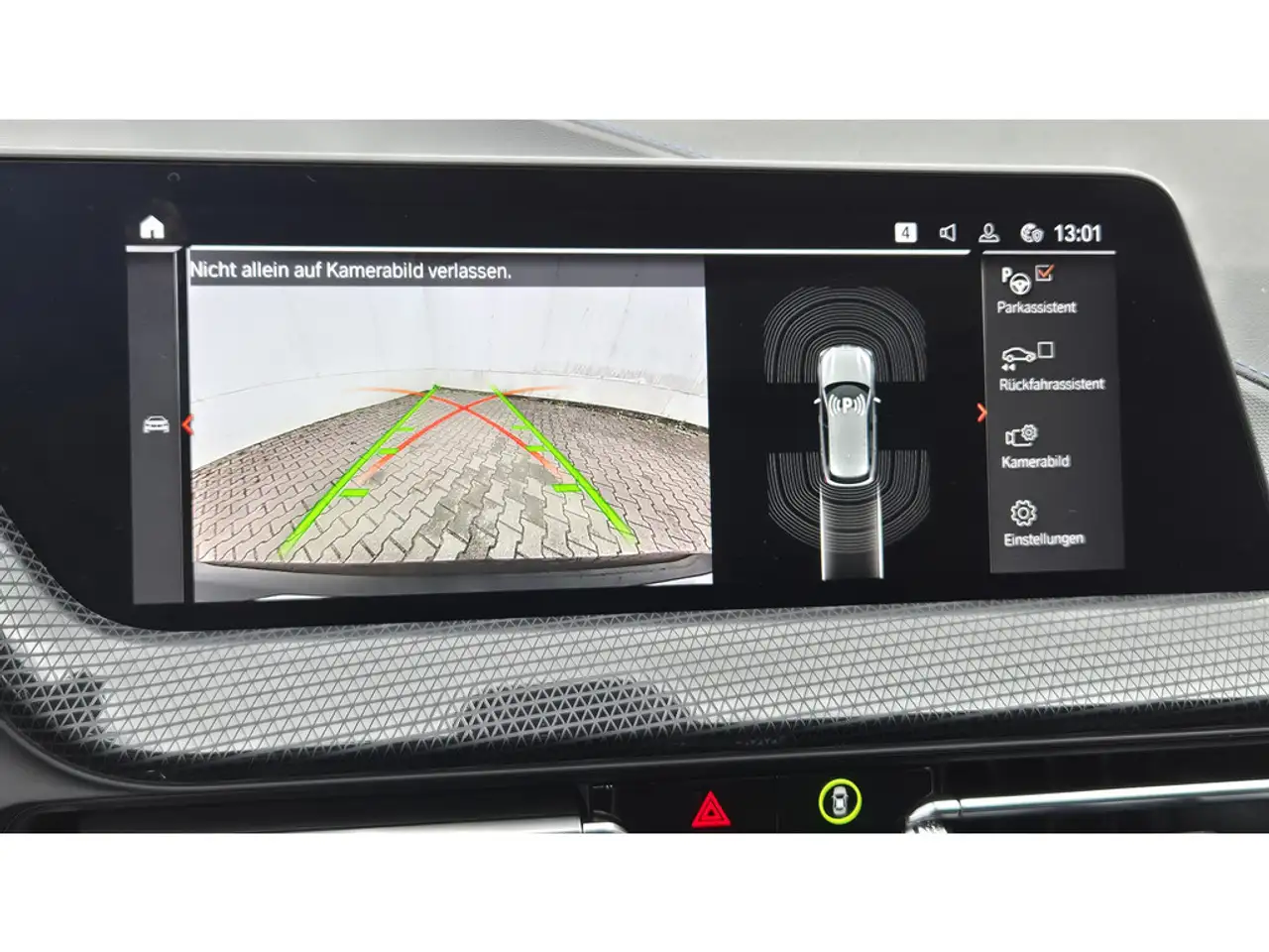 BMW 118 i M-Sport PANO+KAM+LED+NAVI+SHZG — Vehicle gallery 13