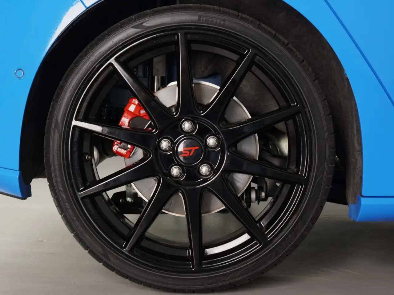 Ford Focus 2.3 Ecoboost ST Edition — Galerie du véhicule 9