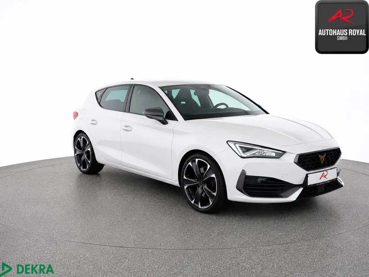 CUPRA Leon 2.0 TSI VZ KESSY,AMBIENTE,CARPLAY,SPURHALTE — معرض صور السيارة 7