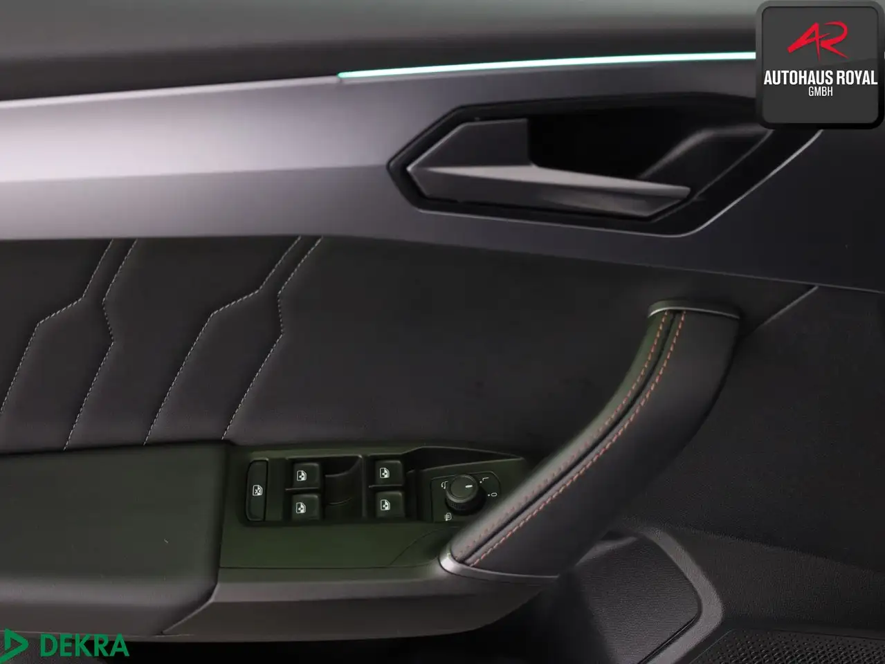 CUPRA Leon 2.0 TSI VZ KESSY,AMBIENTE,CARPLAY,SPURHALTE — معرض صور السيارة 20