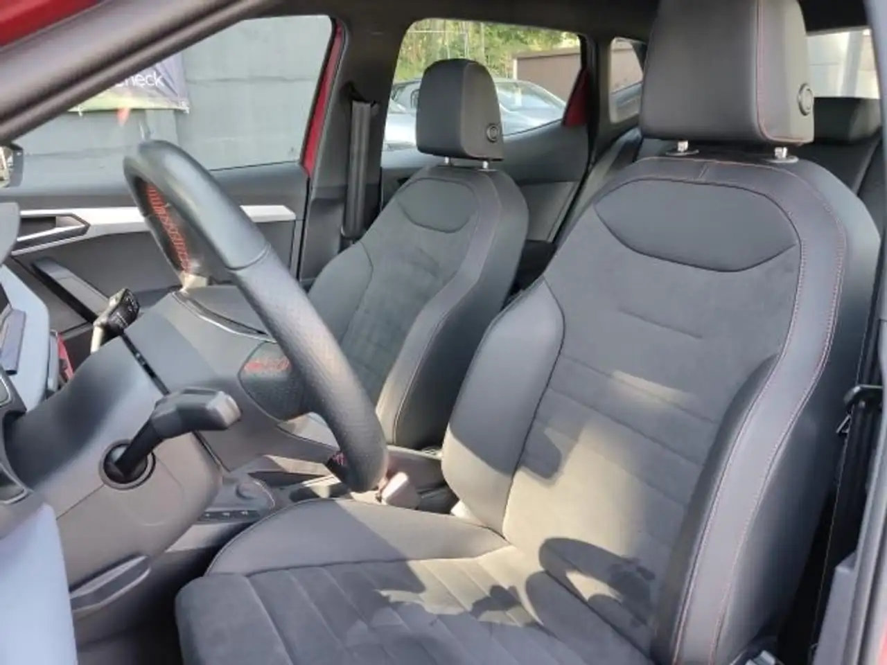 SEAT Ibiza IBIZA FR 1.0 TSI VOLL-LED PANORAMADACH EPH DAB+ — معرض صور السيارة 23