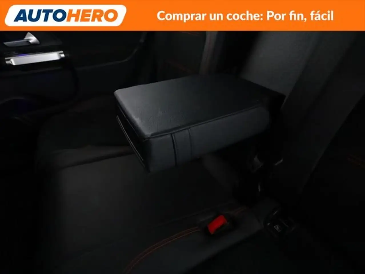 Mercedes-Benz GLB 200 d AMG Line — Galería del vehículo 36