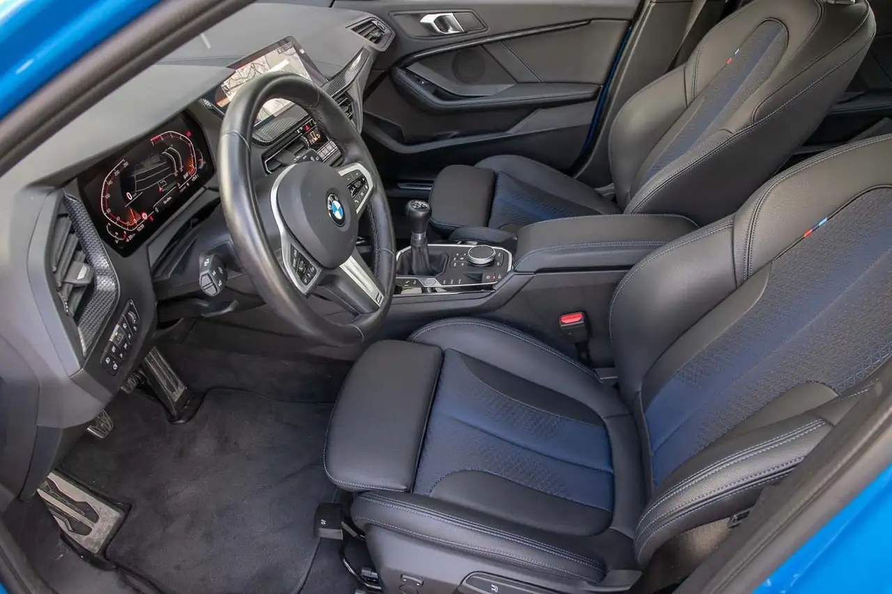 BMW 118 i M Sportpaket Navi LED Klima Sitzhzg — معرض صور السيارة 9