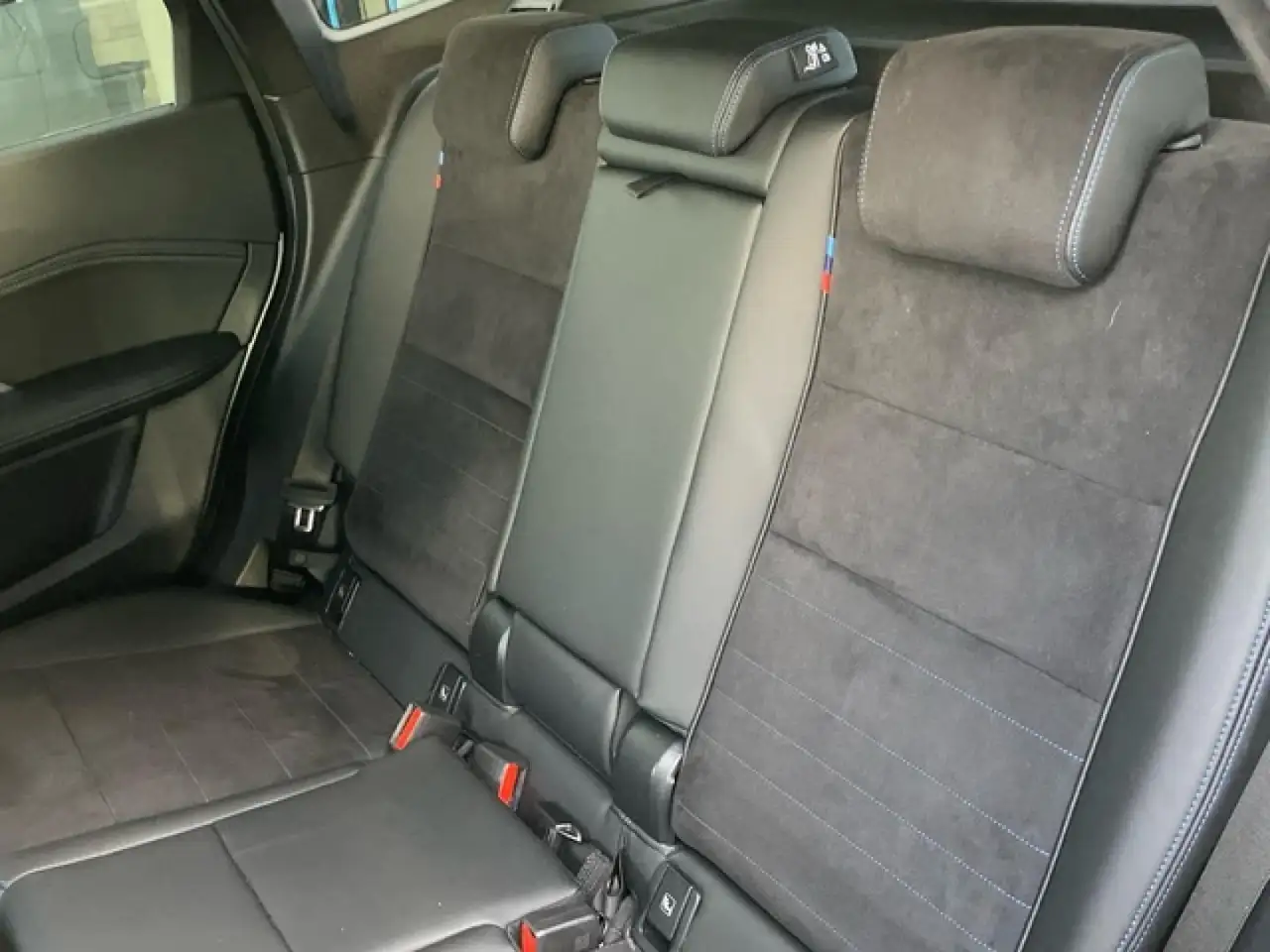 BMW X1 sDrive 20dA — Vehicle gallery 18