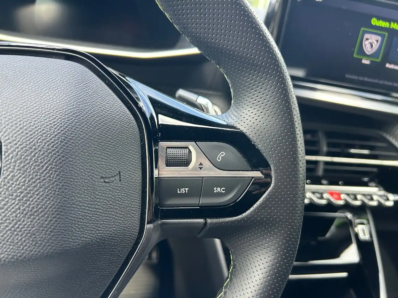 Peugeot 2008 1.2 PureTech 130 GT LED+Navi+360+Kam.+LM — Vehicle gallery 12