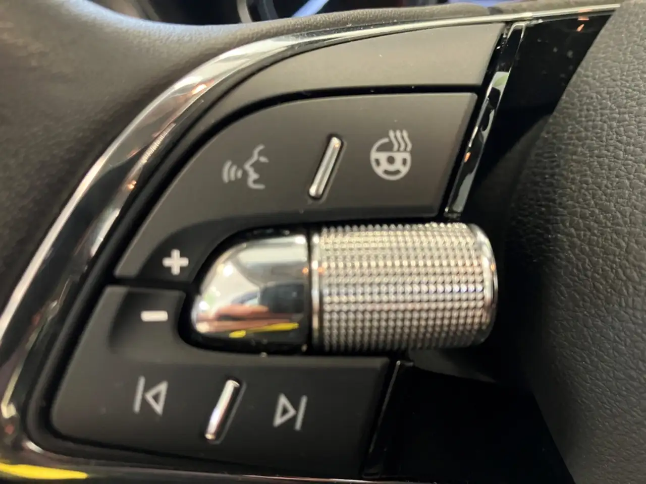 Skoda Fabia Selection +LED+SHZ+NS+Lenkradheizung+Apple Car Pl — Galería del vehículo 12