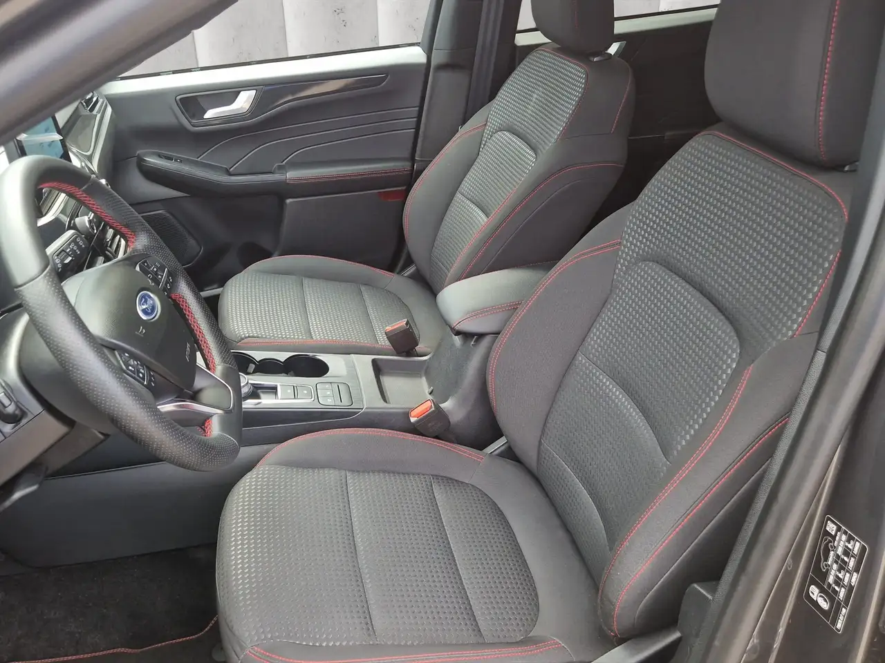 Ford Kuga 2.5 Duratec Hybrid FHEV St-Line FWD (EURO 6d) — معرض صور السيارة 10