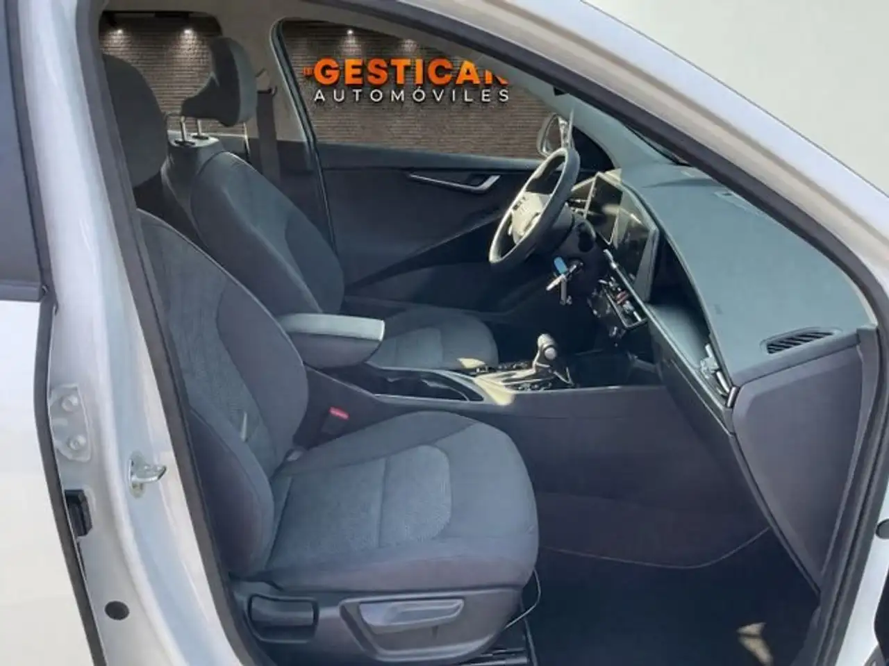 Kia Niro 1.6 HEV Drive — Galería del vehículo 12