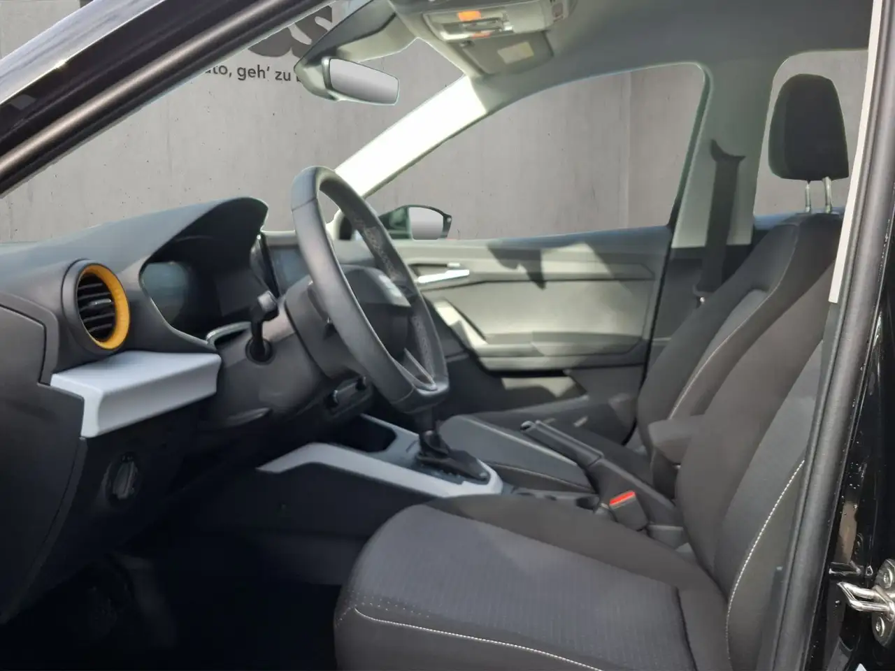 SEAT Arona Style 1.0 TSI 85 kW (116PS) — معرض صور السيارة 9