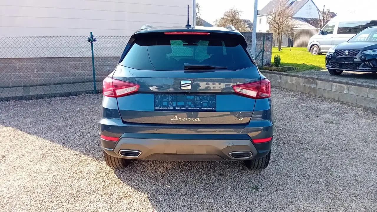 SEAT Arona FR 1,5TSI+DSG-Automatik+Navi+Kamera+Sitzh. — Galería del vehículo 5