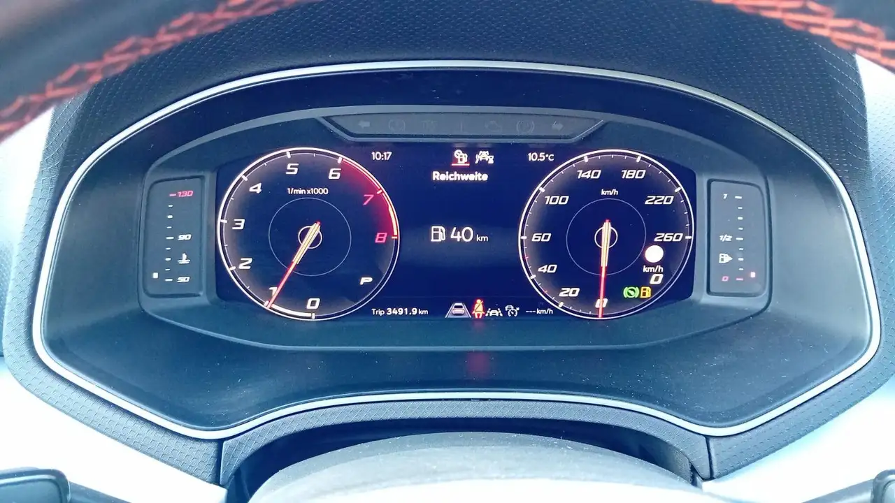 SEAT Arona FR 1,5TSI+DSG-Automatik+Navi+Kamera+Sitzh. — Galería del vehículo 11