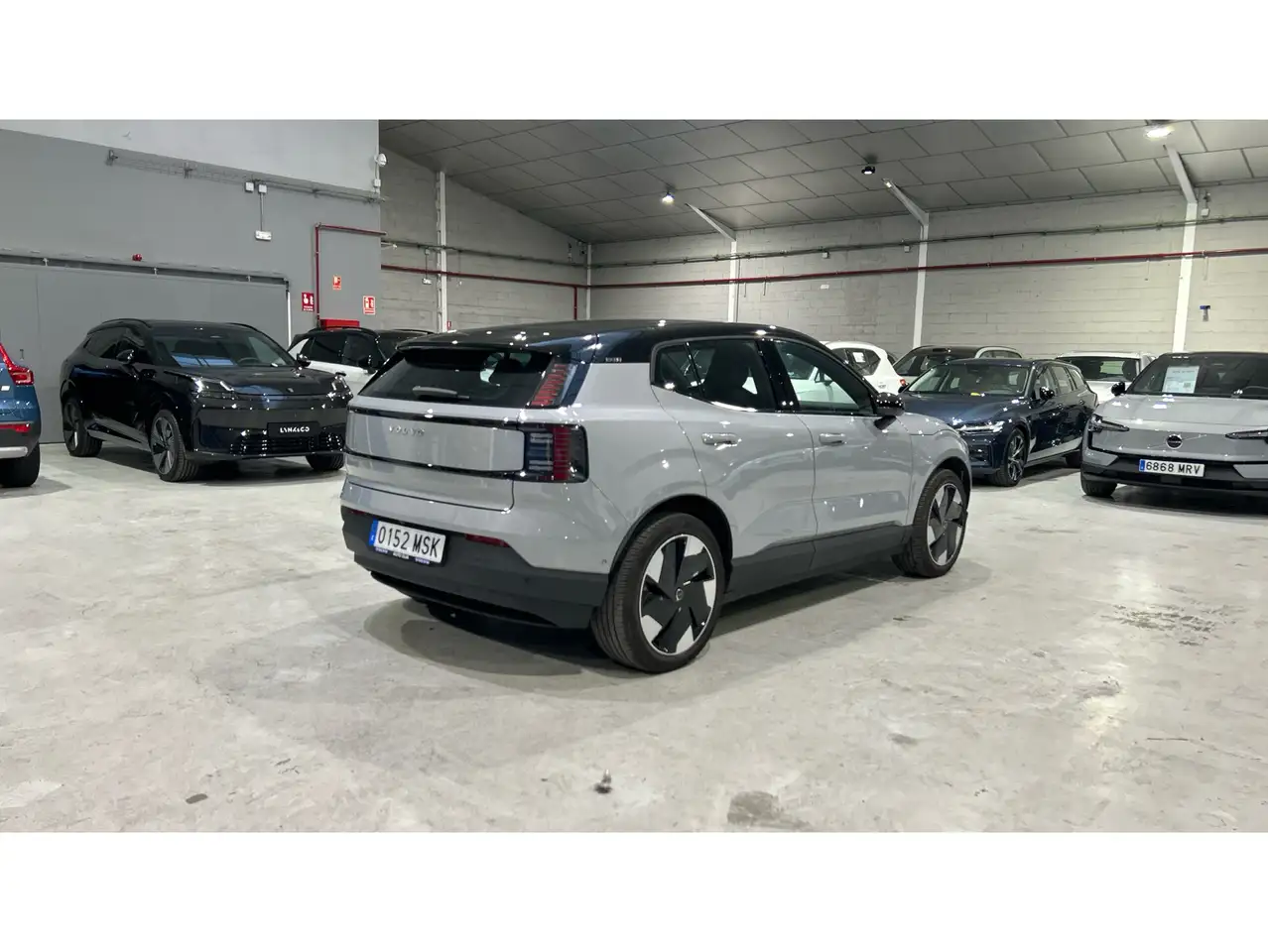 Volvo EX30 Single Extended Range Ultra RWD — Vehicle gallery 32