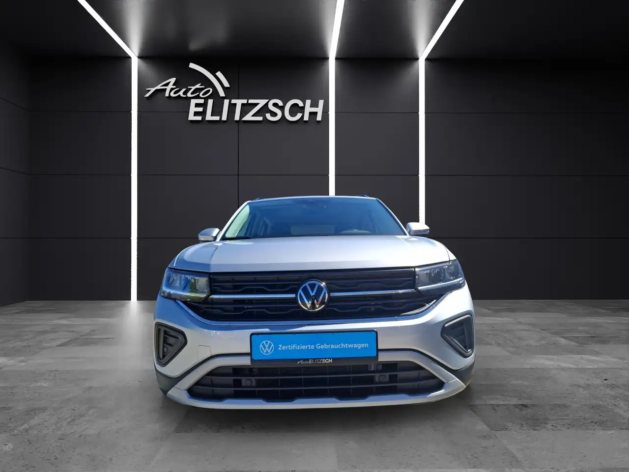 Volkswagen T-Cross TSI Life LED CarPlay AID ACC PDC SHZ LM — Galerie du véhicule 8