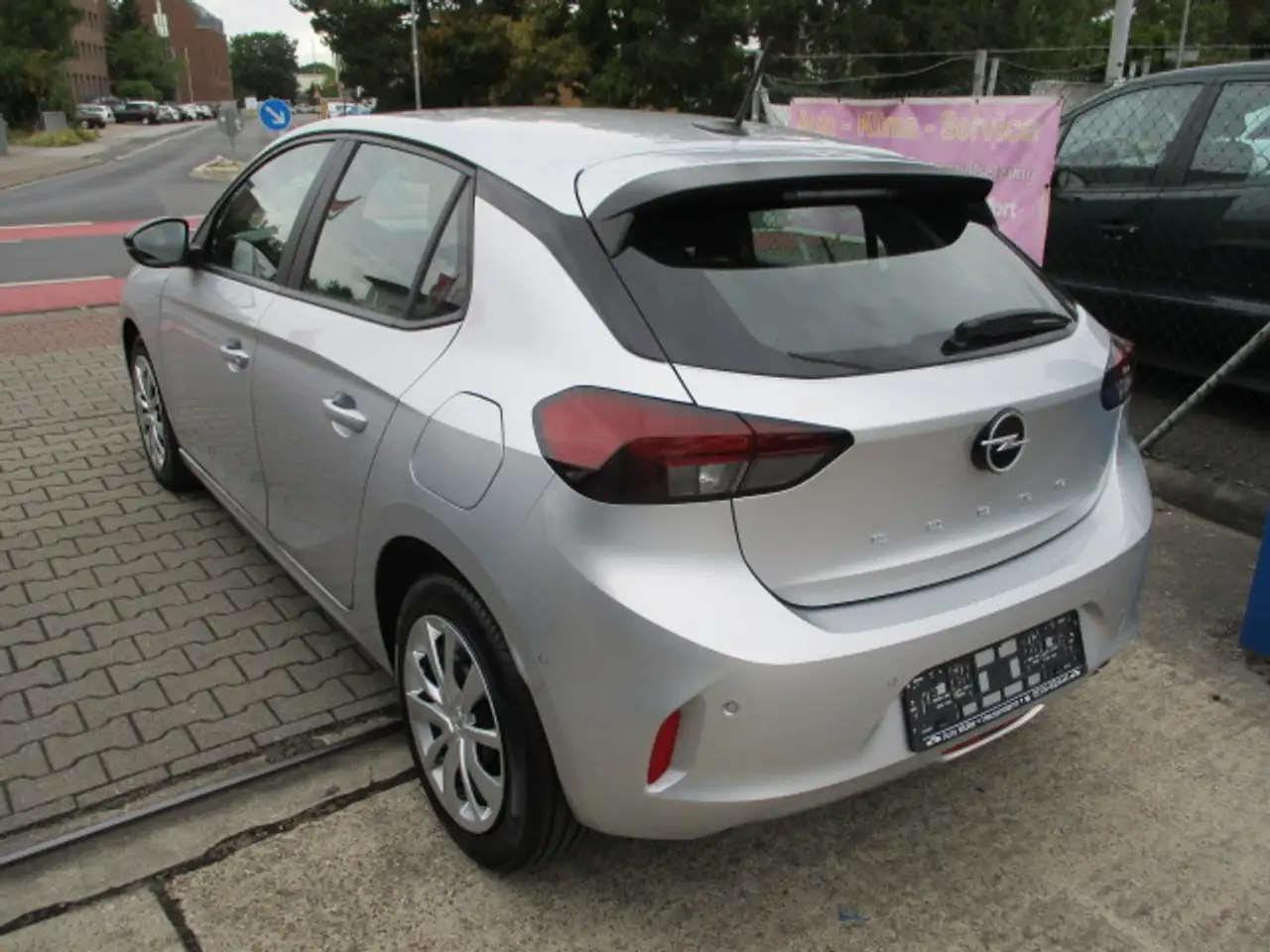 Opel Corsa F.1.2i. Facelift. Klima. Sitzheizung. PDC. Wenig KM. — Galería del vehículo 6