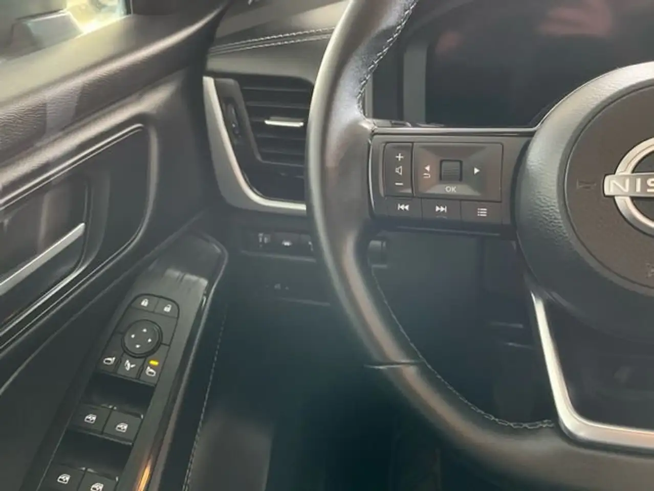 Nissan Qashqai DIG-T 103kW (140CV) mHEV 4x2 Acenta — معرض صور السيارة 18