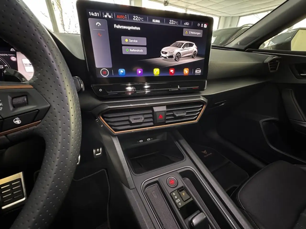 CUPRA Leon VZ 00 DSG PANO MATRIX ACC BEATS DCC MEMORY — معرض صور السيارة 24