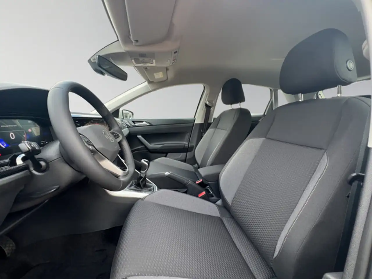 Volkswagen Polo Life 1.0 TSI 5-Gang IQ-Drive — معرض صور السيارة 12