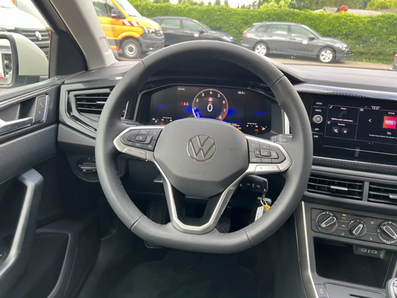 Volkswagen Polo Life 1.0 TSI 5-Gang IQ-Drive — معرض صور السيارة 13