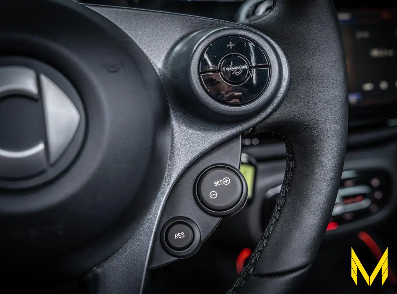 smart forTwo EQ prime EXCLUSIVE:PARKPLATZFINDMASCHINE! — Vehicle gallery 11