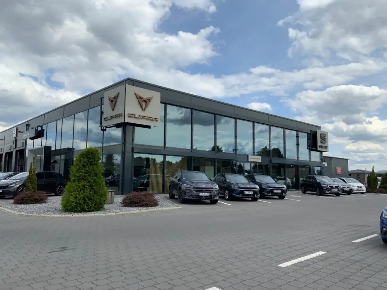 CUPRA Leon 1.4e-Hybrid DSG+MatrixLED +XL Paket+Sitzhzg — Galería del vehículo 24