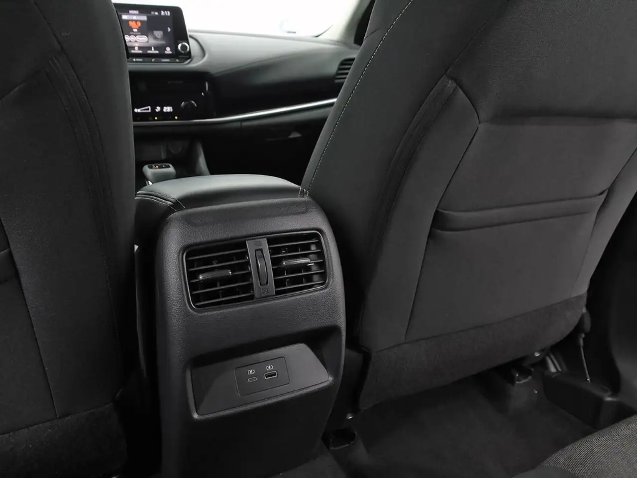 Nissan Qashqai DIG-T 116kW Xtronic N-Style — Vehicle gallery 31
