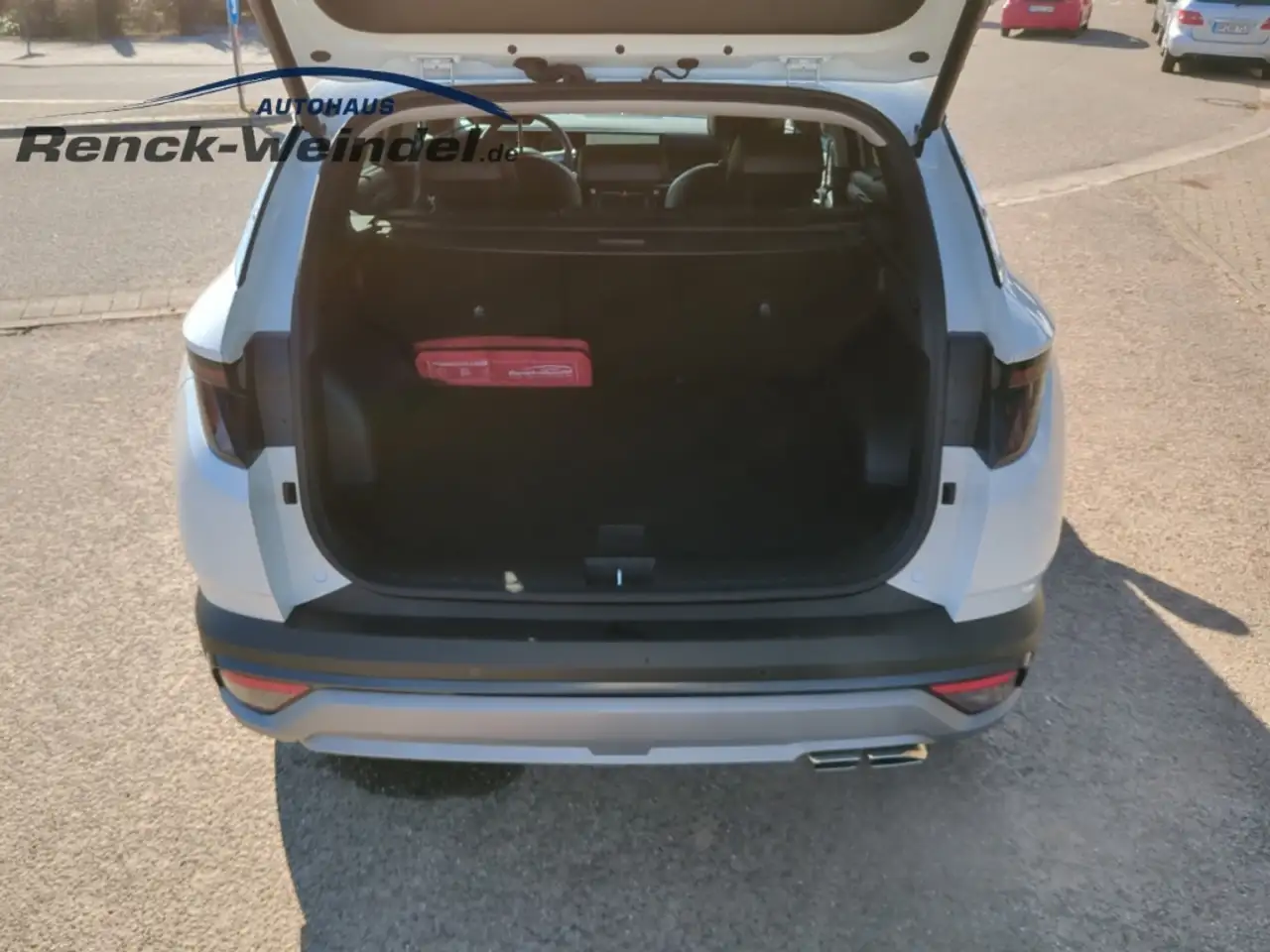 Hyundai TUCSON Prime 1.6 T-GDi HUD Navi Leder Digitales Cockpit S — Vehicle gallery 16