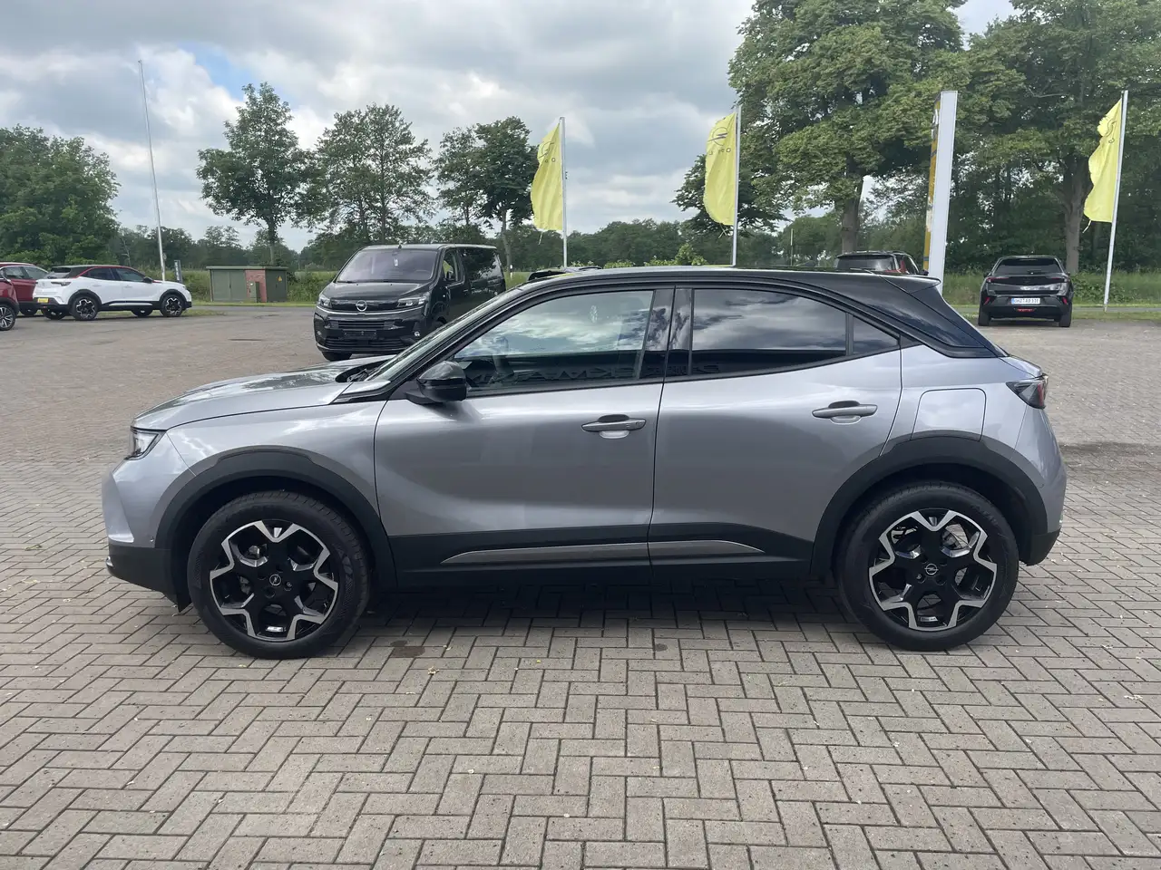 Opel Mokka GS LED-Matrix SHZ LHZ RFK Multimedia 18 Zoll LM — معرض صور السيارة 5