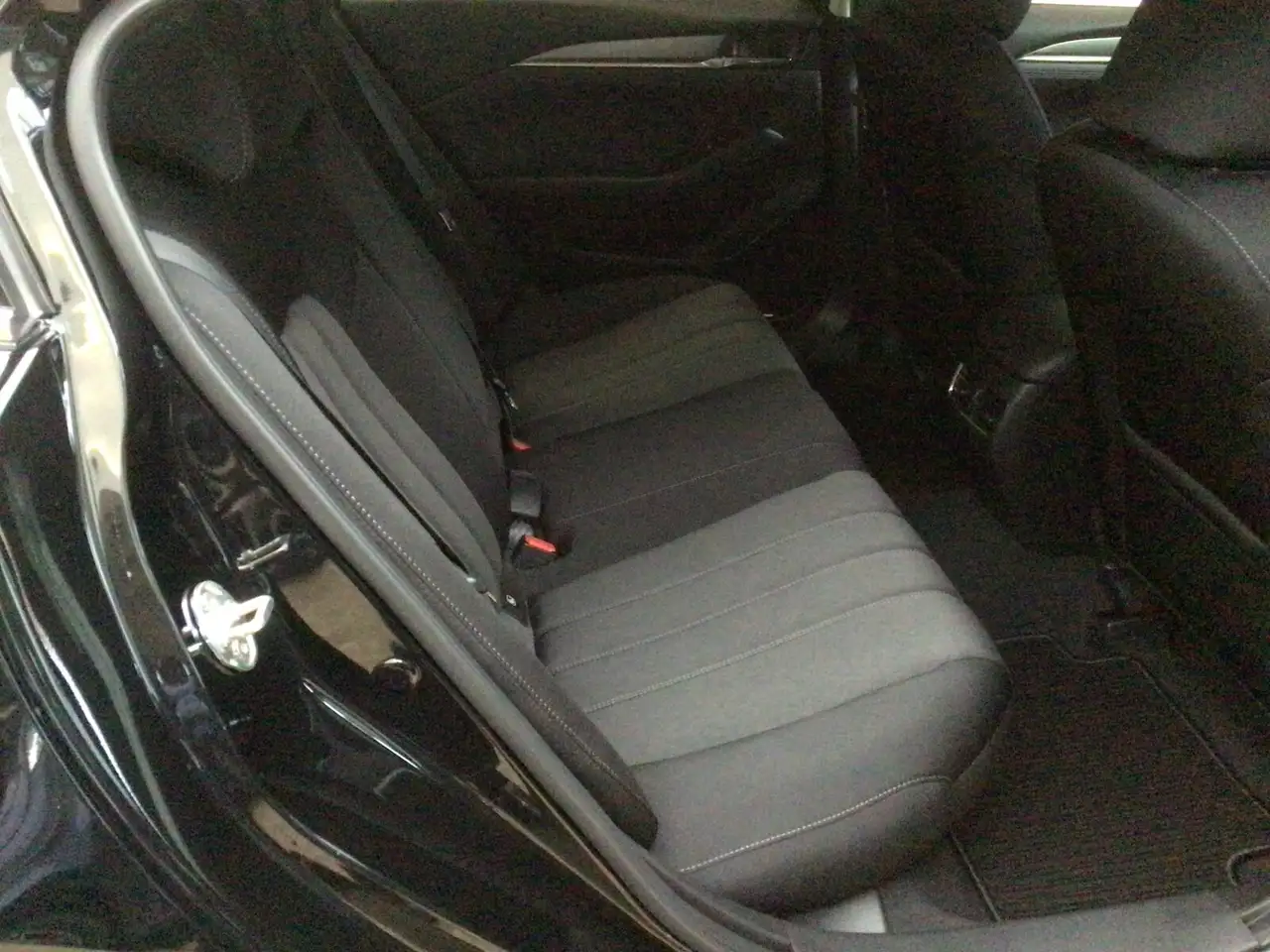 Mazda 6 6 2.5 SKYACTIV-G 194 Exclusive-Line (EURO 6d) BC — Vehicle gallery 11