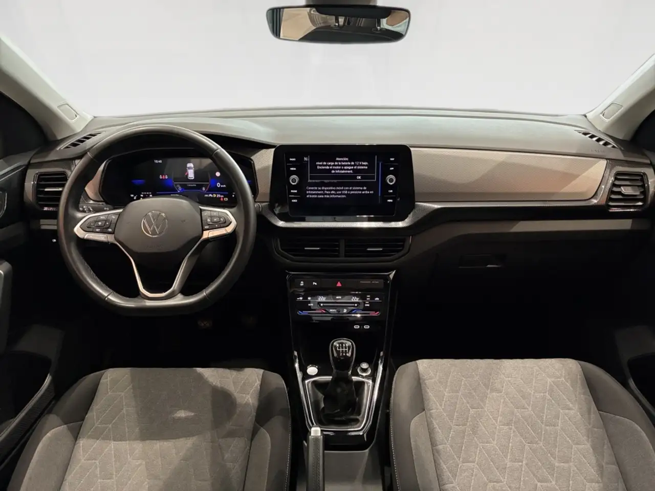 Volkswagen T-Cross 1.0 TSI Más 85kW — معرض صور السيارة 4