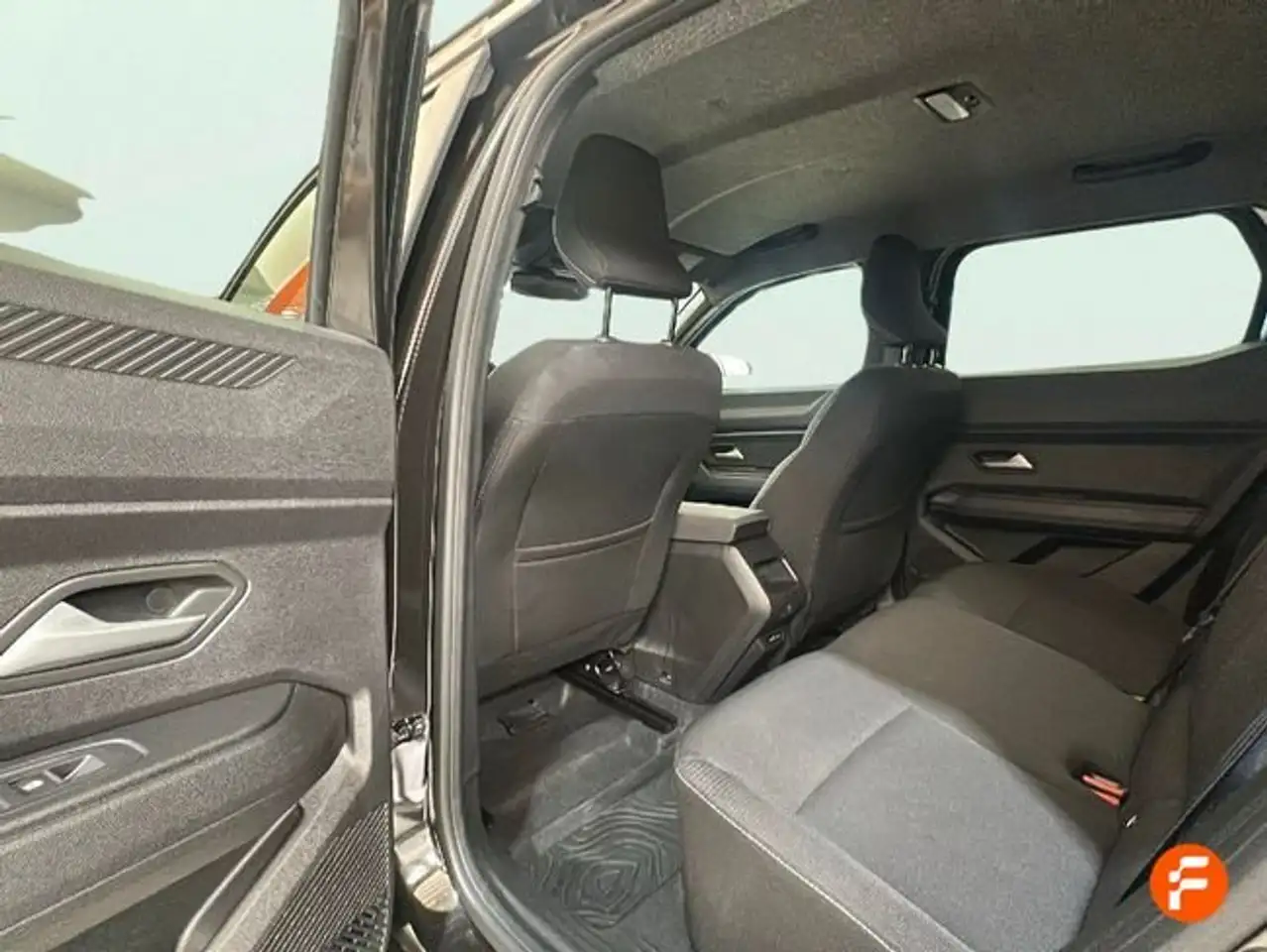 Dacia Duster 1.0 TCe ECO-G Essential 4x2 74kW — معرض صور السيارة 24