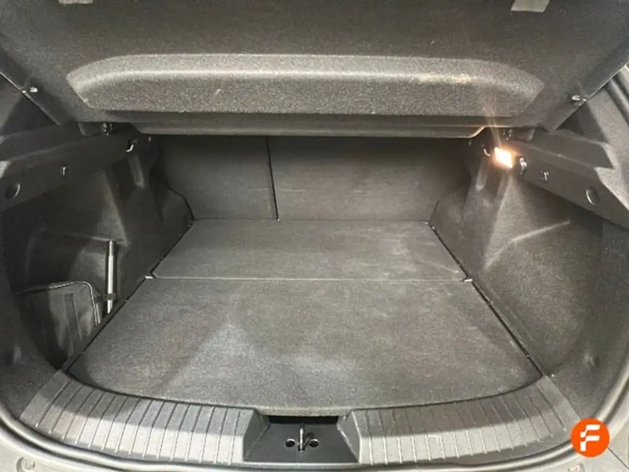 Dacia Duster 1.0 TCe ECO-G Essential 4x2 74kW — معرض صور السيارة 29