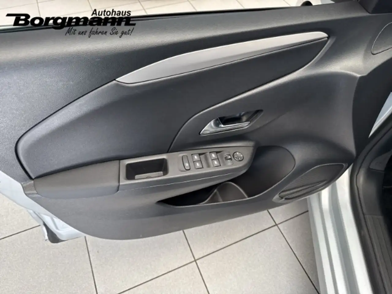 Opel Corsa 1.2 Apple CarPlay - Android Auto - DAB — Galerie du véhicule 10