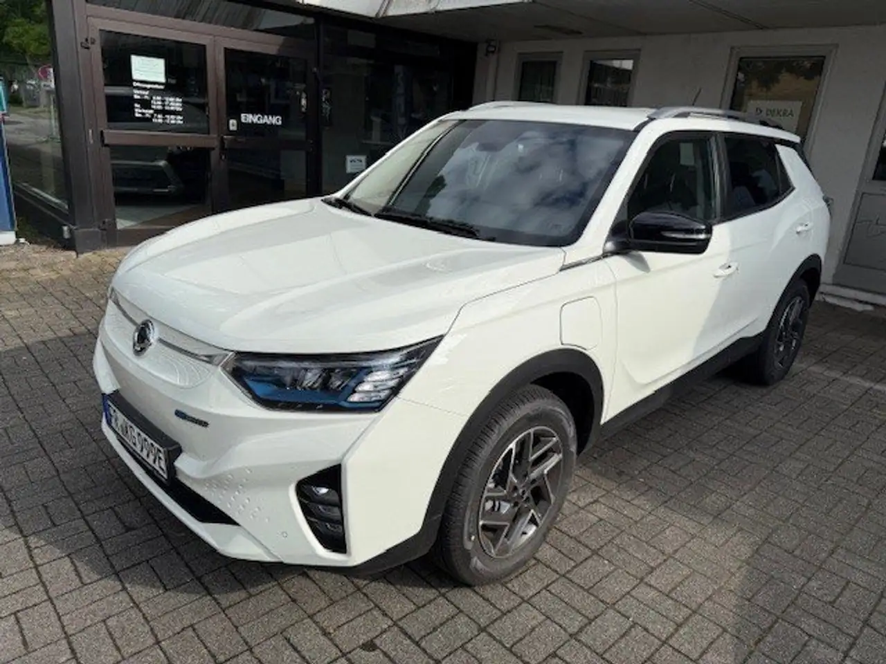 SsangYong Korando E-Motion Titanium vollelektrisch / Leder /Navi — Freiburg