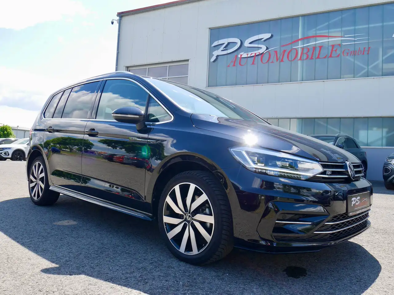 Volkswagen Touran 1.5 TSI DSG "Highline/R-Line" — Wülfershausen